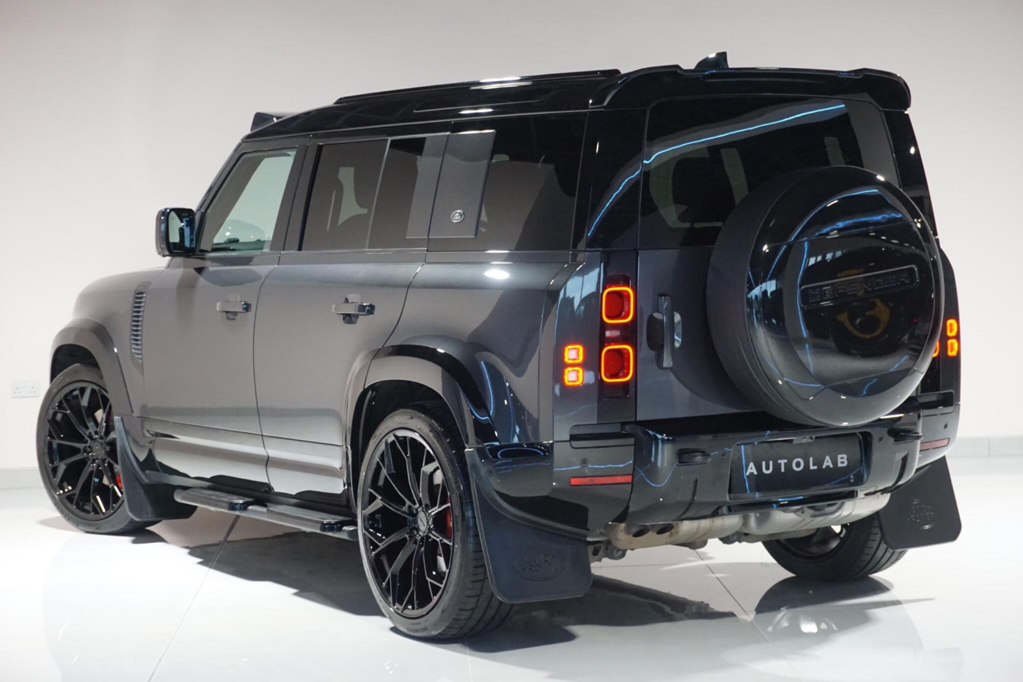 Land Rover Defender 110 3.0 D300 MHEV X-Dynamic HSE SUV 5dr Diesel Auto 4WD Euro 6 (s/s) (300 ps)